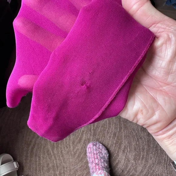 Elegant Pink Evening Dress, Size 4. - Picture 9 of 15